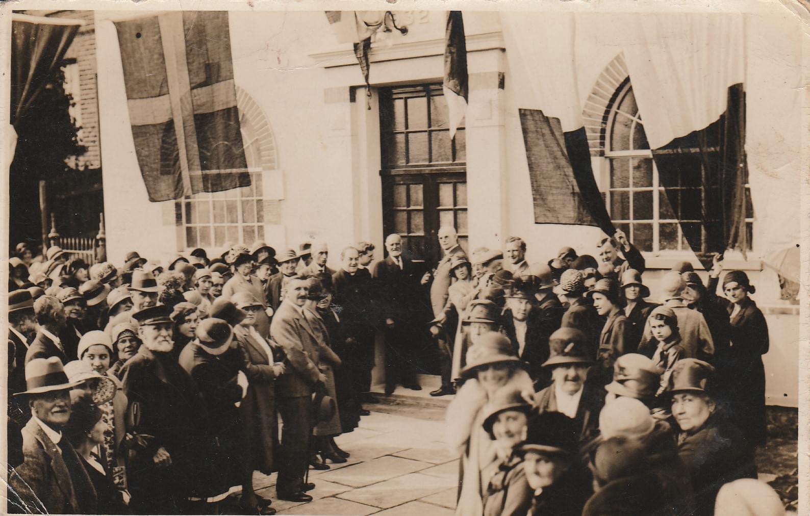 The opening of New Road Methodist Church (now the Fishermen’s Chapel) in 1932. 
